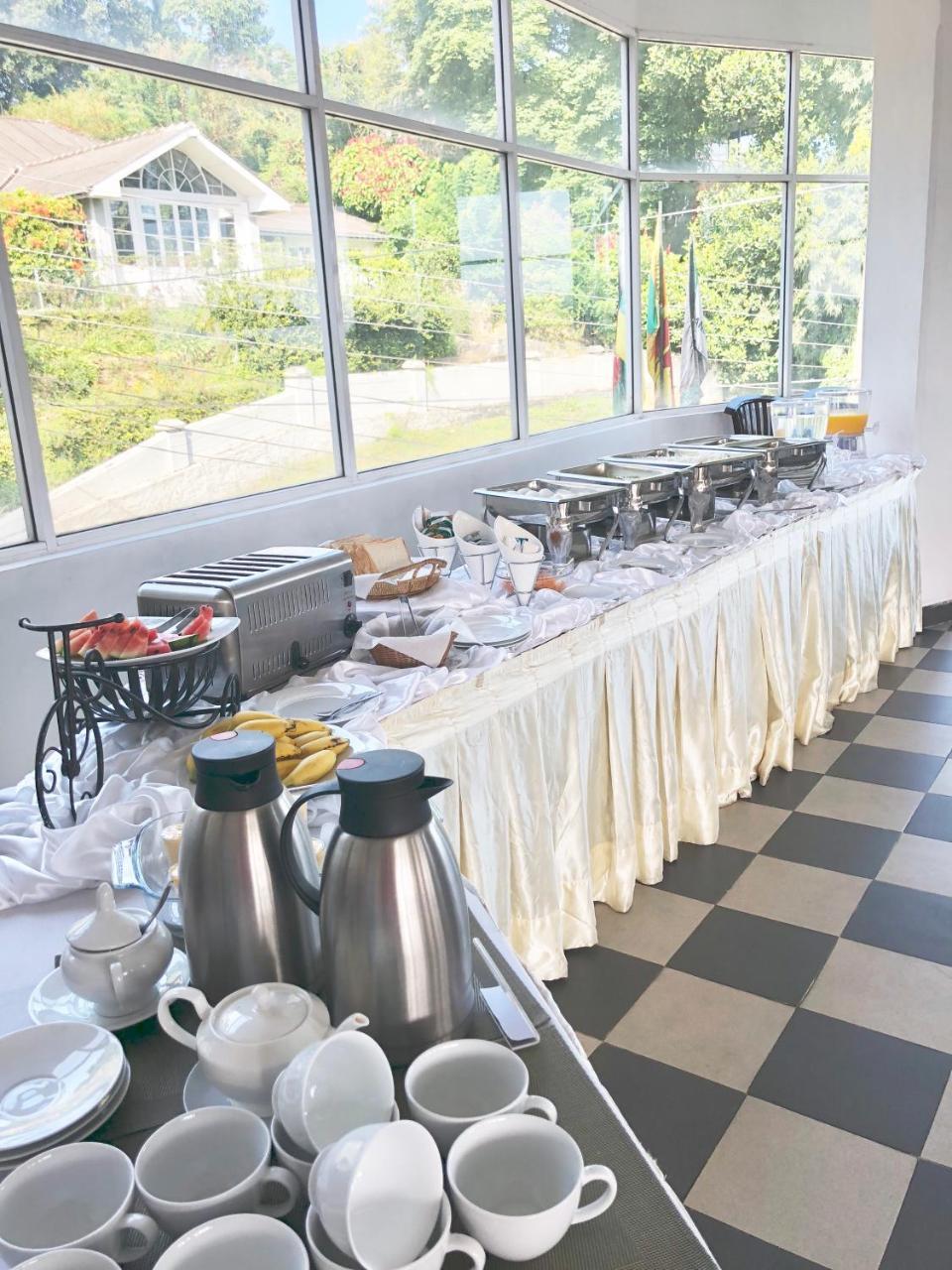 Kandy Supreme Hotel Kültér fotó